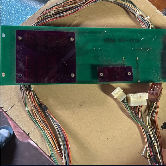 Sega Monaco GP Display with Wiring Arcade Game PCB Board Part MO-4215 C7A - Picture 2 of 4